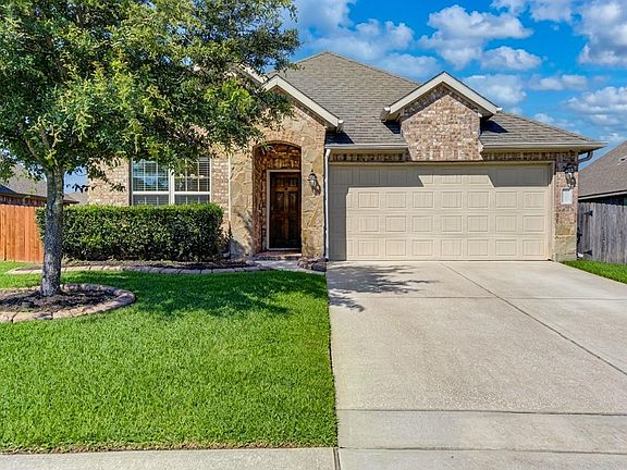 2nd image of 18107 Svensson Slade Ln