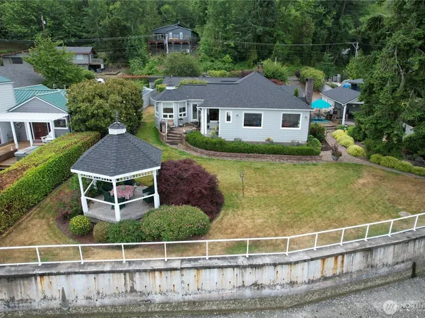3538 Beach Drive E, Port Orchard, WA 98366