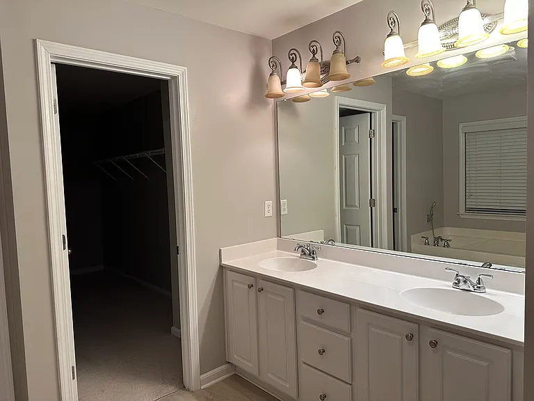 7338 Basalt Dr — Photo 20
