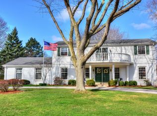 2455 Whippletree Ln, Brookfield, WI 53045