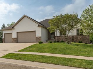 2348 Teakwood Ln SW, Rochester, MN 55902