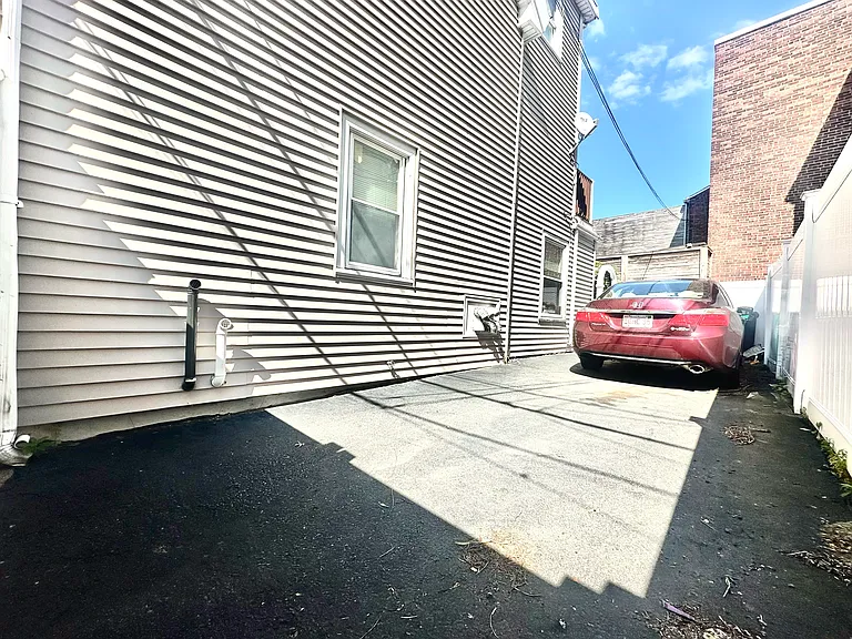 119 Willow St #1 — Photo 15