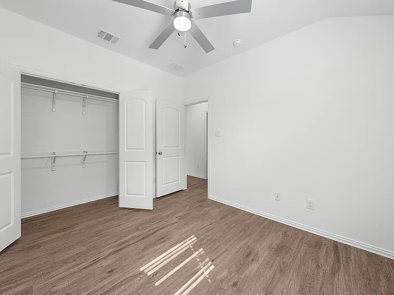 216 Fairmeade Dr — Photo 34