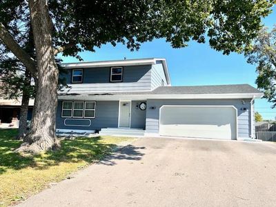 6012 Beard Ave N, Brooklyn Center, MN, 55429