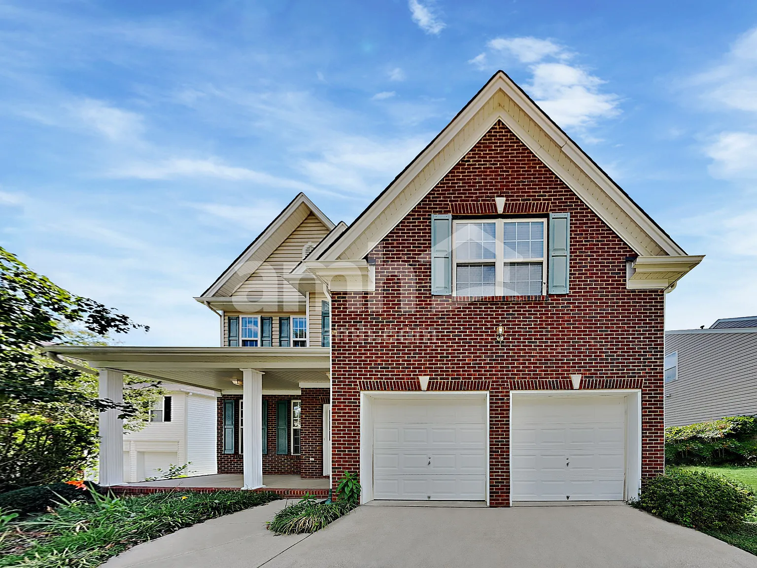 4 bed, 3.0 bath, 2600 sqft, $2,625 — Photo 1