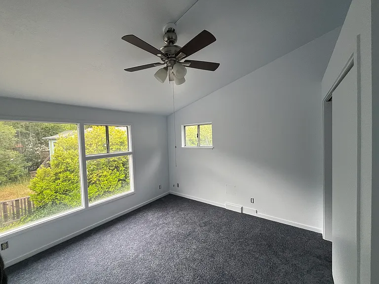 17805 Beach Ave — Photo 12