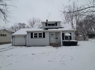 323 N Park Ave, Aurora, IL 60506