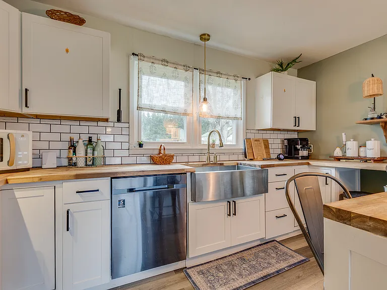 2104 Miller Ln — Photo 10