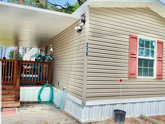 3rd image of 219 Sequoia Dr