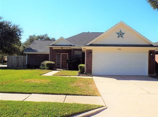 19703 Vernier Woods Ln, Spring, TX 77379