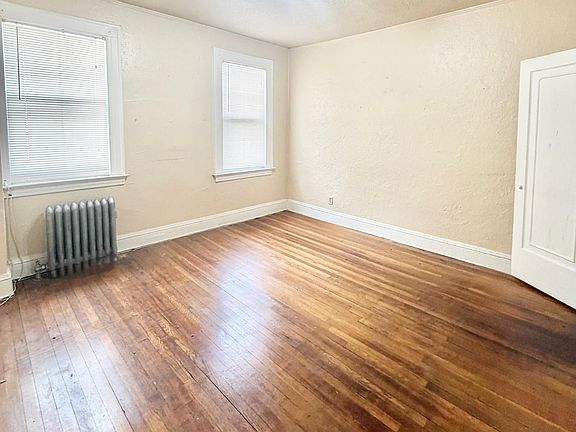 5th image of 305 Main St #1S