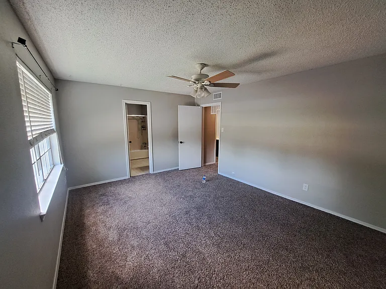 2800 S Fielder Rd #A — Photo 3