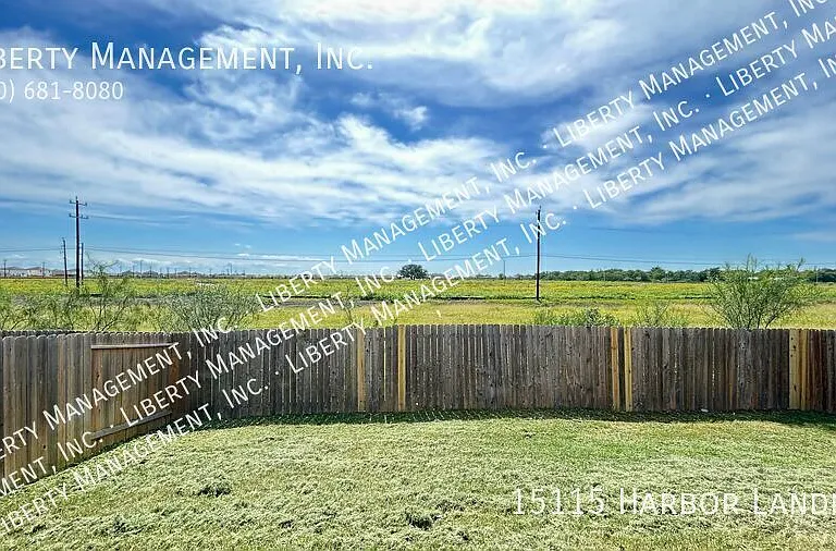 15115 Harbor Lndg — Photo 31
