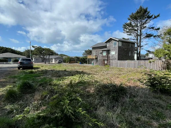 Tl7100 Lincoln Ave, Depoe Bay, OR 97341