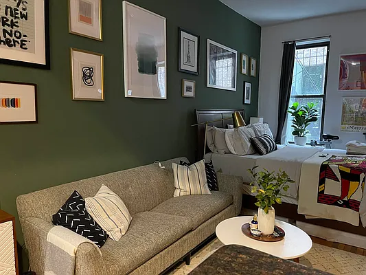 Rented by CNYC Apartments | media 12