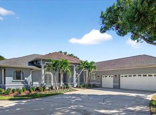 2800 Cypress Ct, Plant City, FL 33566