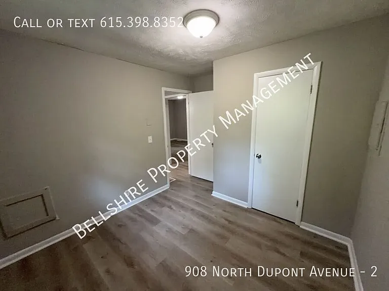 908 N Dupont Ave #2 — Photo 4