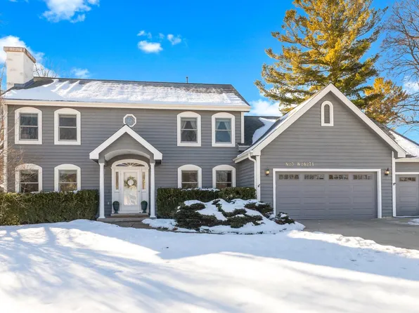 N23W28271 Beach Park CIRCLE, Pewaukee, WI 53072