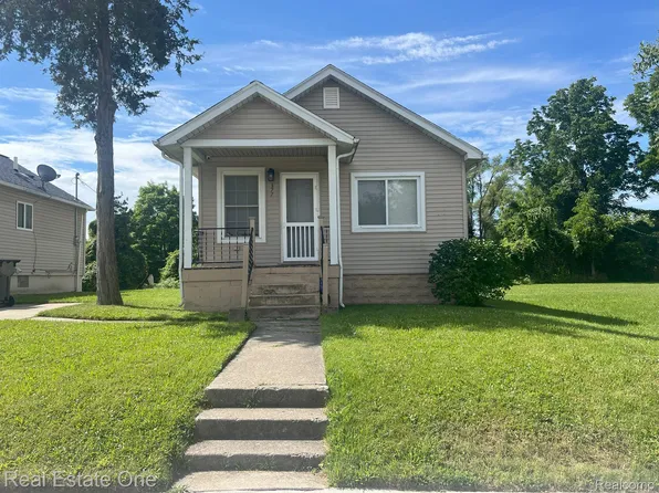 377 Ditmar Ave, Pontiac, MI 48341