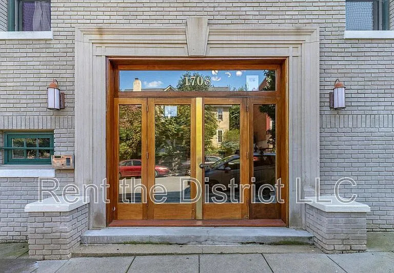 1708 Newton St NW #102 — Photo 2