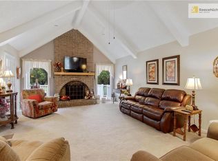 908 N Washington St, Raymore, MO 64083