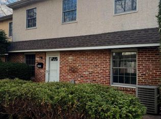 2404 Whitpain Hls, Blue Bell, PA