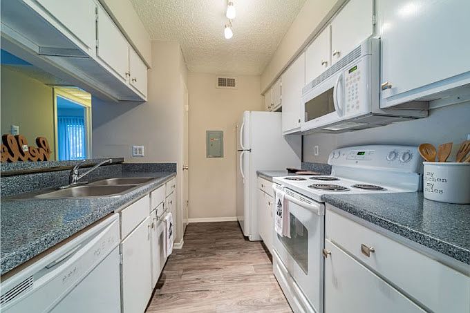1st image of 1525 E 2nd St #8b7c1ed8f