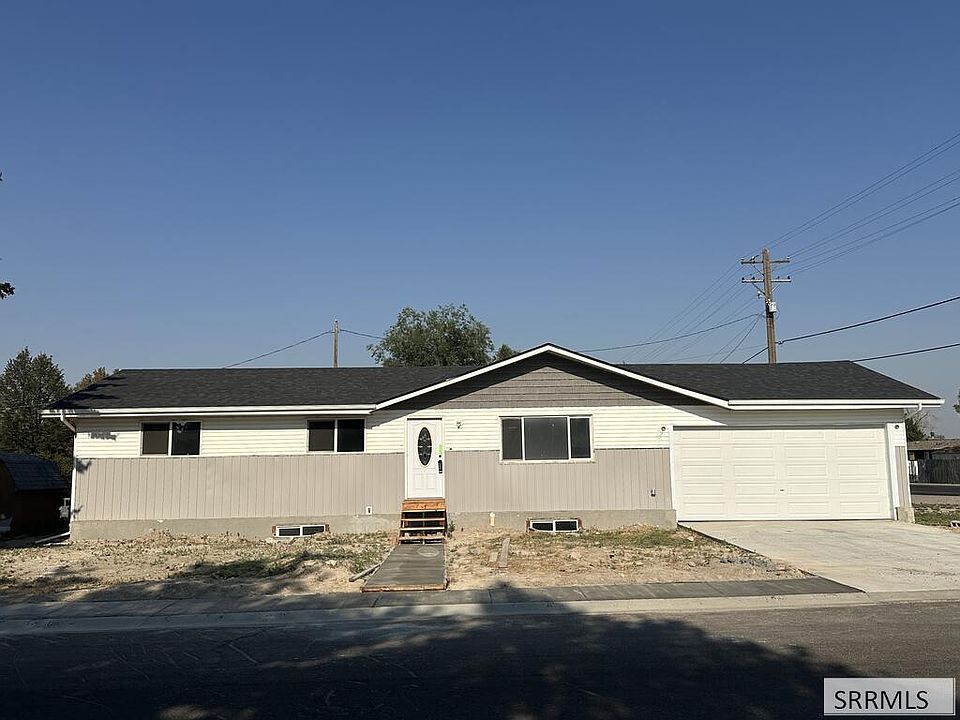 1st image of 3975 Henderson Ln
