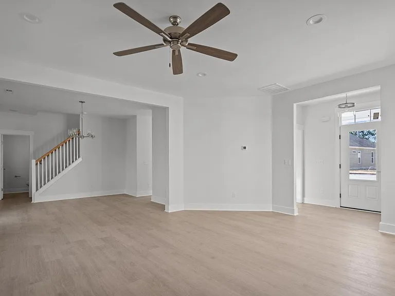 4772 Yellowood Dr — Photo 14