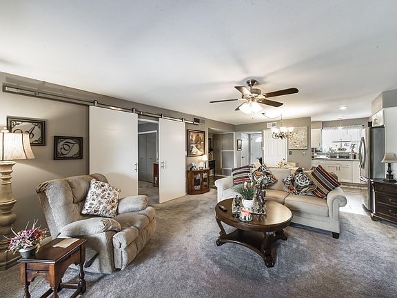 3rd image of 10842 N Fairway Ct W