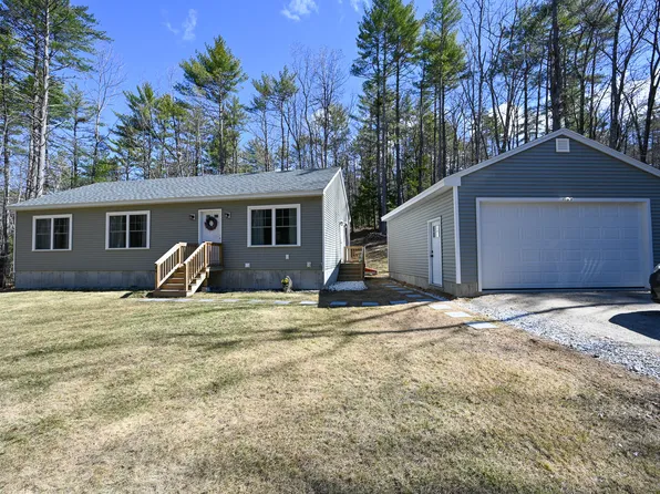 84 Harbor View Road, Limerick, ME 04048