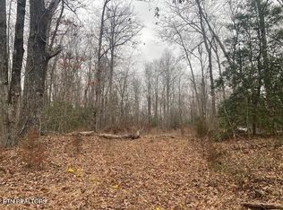 1 Rome Rd, Deer Lodge, TN 37726