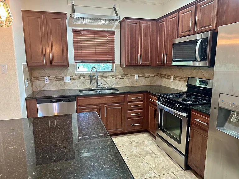 7233 Menchaca Rd #17 — Photo 5