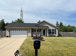 9125 S Patricia Blvd, Oak Creek, WI 53154