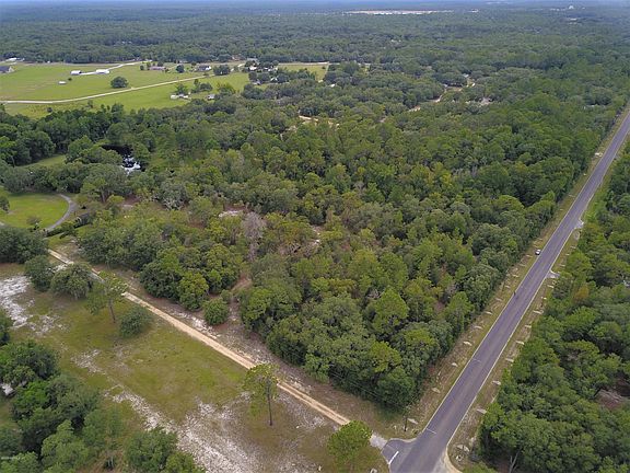 3rd image of 139 Sleepy Hollow Dr