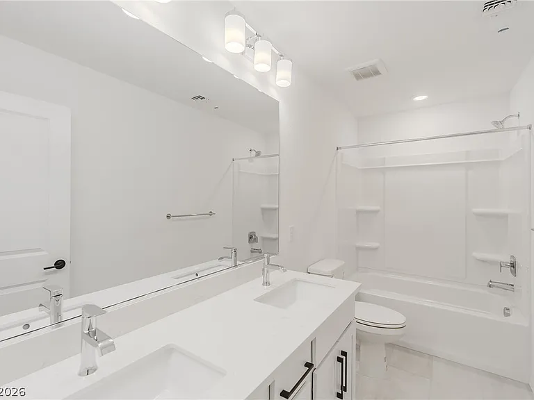 6846 W Ford Ave — Photo 28