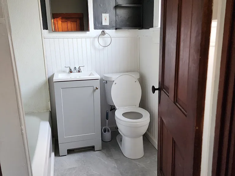 817 Catherine Pl — Photo 10