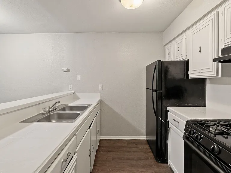 Villas at Mueller — Photo 49