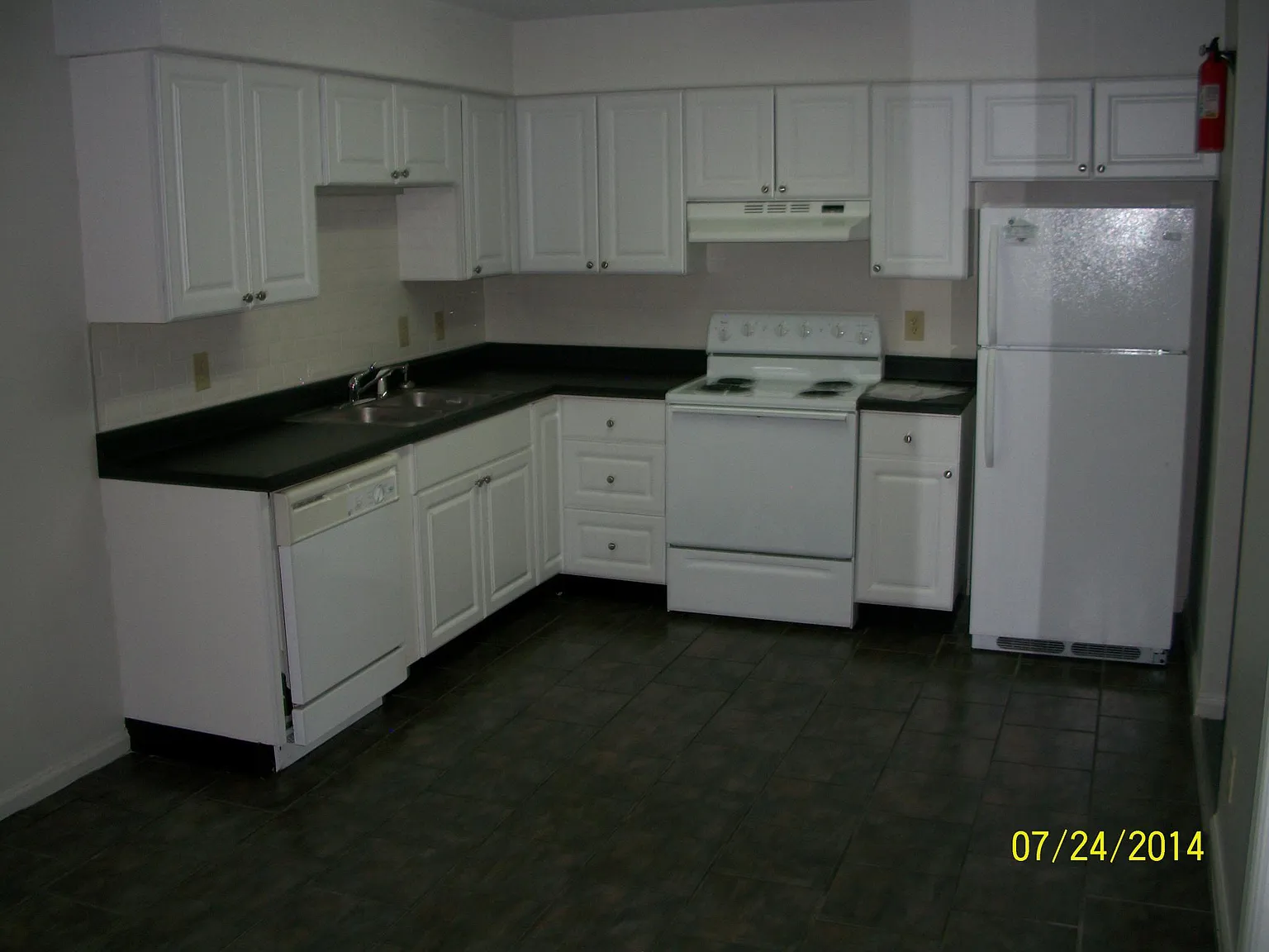 2 bed, 2.5 bath, $2,500 — Photo 2