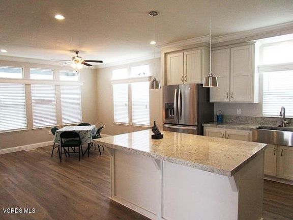 Island Kitchen