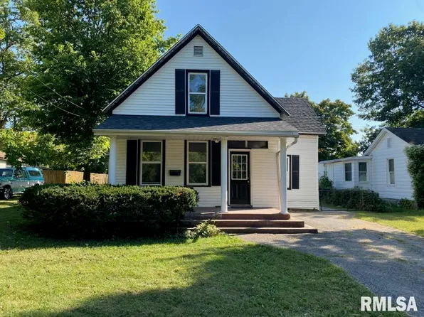 1014 Ann Eliza St, Pekin, IL 61554