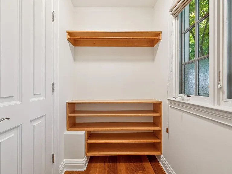 845 Windsor Dr — Photo 25