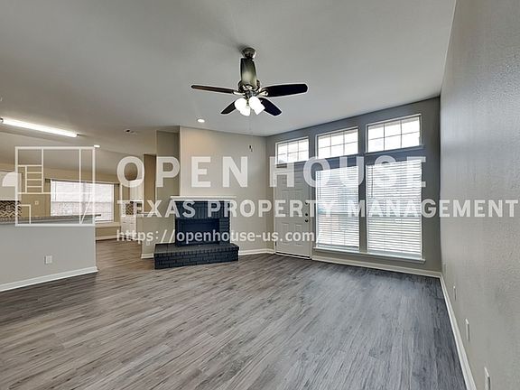 4th image of 7012 Longo Dr