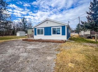 2341 Courtney Dr, Harrison, MI 48625