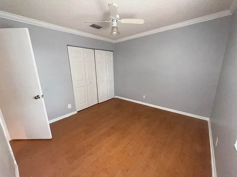 Unit Photo
