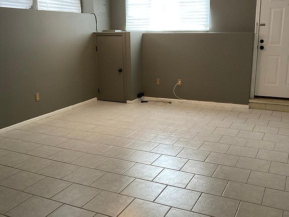 5th image of 22 Pheasant Ln