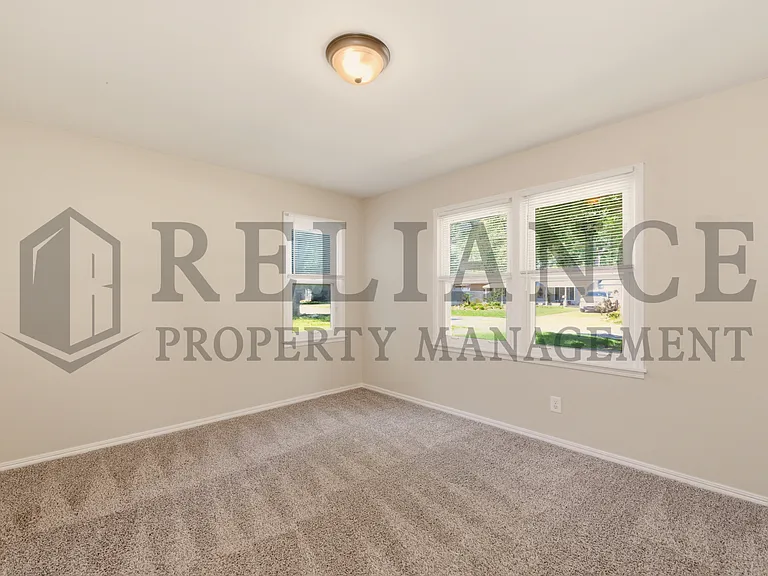 4546 S Osage St — Photo 22