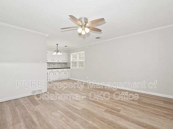 4th image of 1301 NW 102nd St
