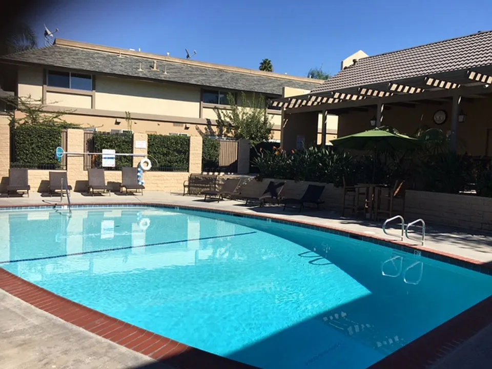 Avalon Townhomes OPEN HOUSE SATURDAY 11/15/2025