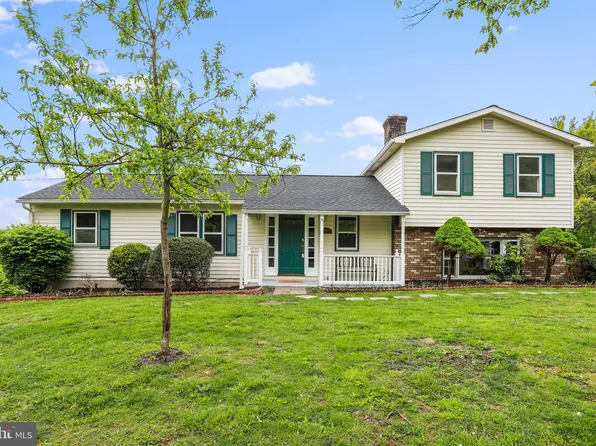 129 Cheney Ave, Harpers Ferry, WV 25425